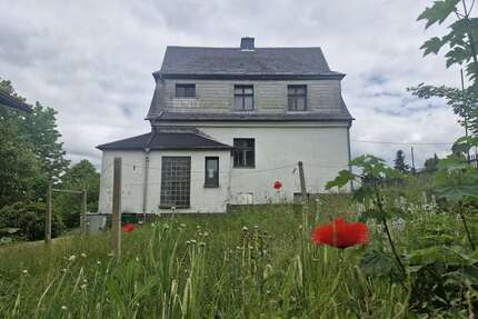 Haus zum Kaufen in Thum 119.000,00 € 105 m²