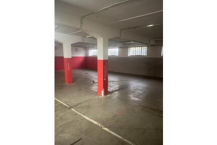 Lagerhalle zum vermieten - 1.200,00&nbsp;EUR Kaltmiete, ca.&nbsp; 3,00&nbsp;m&sup2; in Mönchengladbach (PLZ: 41189) West