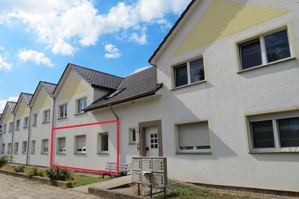 2-Raum Erdgeschosswohnung 51qm zu vermieten - Staßfurt Atzendorf