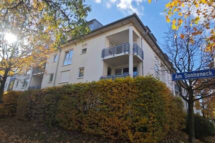 Käuferprovisionsfrei 2-Raum ETW mit EBK, Balkon und TG-Stellplatz - Leipzig Lausen-Grünau