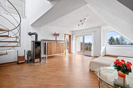 Helle sanierte Maisonette-Wohnung mit Weitblick - Überlingen