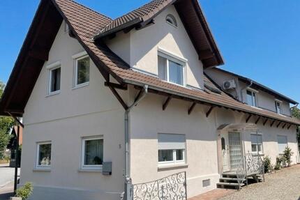 Zweifamilienhaus - 365.000,00&nbsp;EUR Kaufpreis, ca.&nbsp; 218,00&nbsp;m&sup2; in Lichtenau (PLZ: 77839)