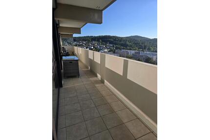 Modernisierte 4-Zimmer-Wohnung mit Weitblick im 11. Obergeschoss - Winnenden