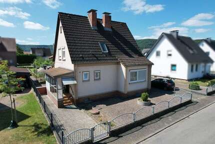 Haus zum Kaufen in Lauenförde 99.000,00 € 95 m²