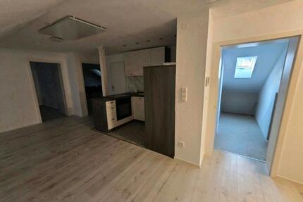 Exklusive 3,5-Zimmer-Wohnung mit Komfortausstattung in Odenheim - Östringen