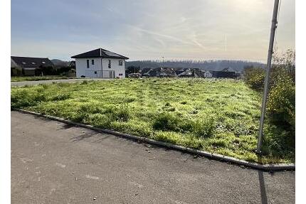 GRUNDSTÜCK FÜR EINE DOPPELHAUSHÄLFTE - Kraichtal