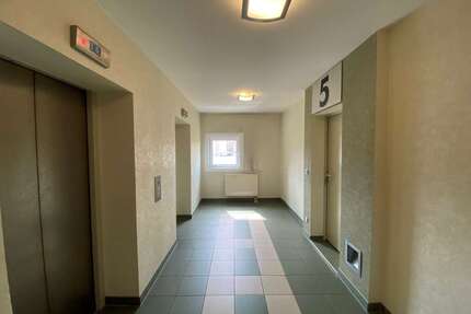 Wohnung zum Mieten in Suhl 382,66 € 54.33 m²