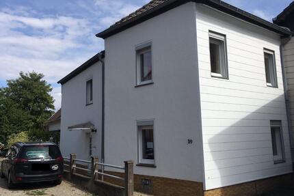 Zu vermieten: Einfamilienhaus 140m2 Garten Nebengebäude Garage - Stolberg (Rhld.) Gressenich