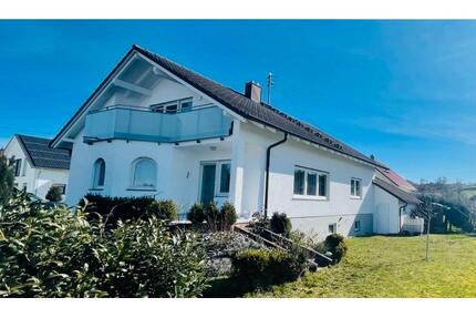 EFH +Doppelgarage+ ELwhg. mit Loggia in 72336 Balingen-Engstlatt