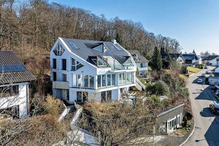 Elegante Doppelhaushälfte im Villenstil mit erstklassiger Ausstattung - Neckargemünd Dilsberg