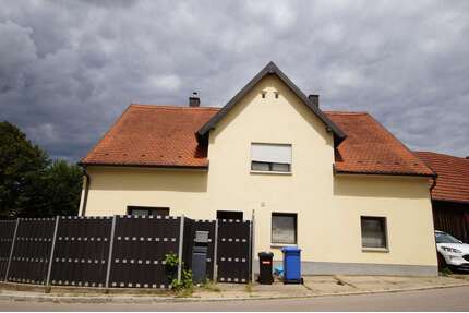 Haus zum Kaufen in Velburg Deusmauer 310.000,00 € 175 m² - Velburg / Deusmauer