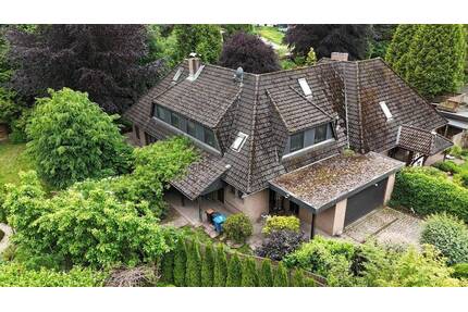 ***ROSENGARTEN-SIEVERSEN***EXKLUSIVE DOPPELHAUSHÄLFTE IN SACKGASSENLAGE ZU VERKAUFEN***