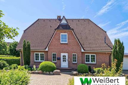 Energieeffizientes Friesenhaus in idyllischer Sackgassenlage - ca. 256?m² Wohnfläche, 7 Zimmer, Garage & Werkstatt! - Münsterdorf