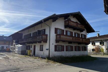 Traditionelles Bauernhaus ohne Denkmalschutz mit Ausbaupotential in Ohlstadt bei Murnau