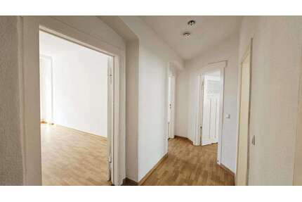 Wohnung zum Mieten in Magdeburg 494,58 € 82.43 m²