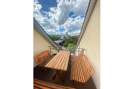 WG am Ufer der Saale - 190,00&nbsp;EUR Kaltmiete, ca.&nbsp; 20,00&nbsp;m&sup2; in Jena (PLZ: 07749) Kernberge