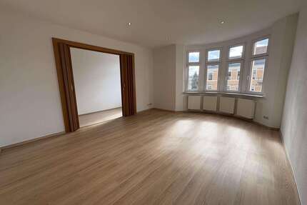 Wohnung zum Mieten in Zwickau 1.400,00 € 222 m²