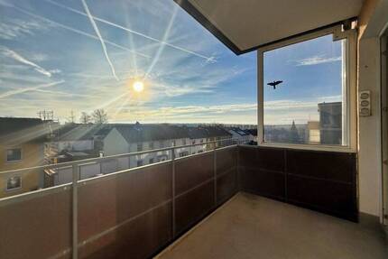 Modernisierte 3-Zimmer-Wohnung mit Balkon, EBK & Stellplatz - Wolfenbüttel Stadtgebiet