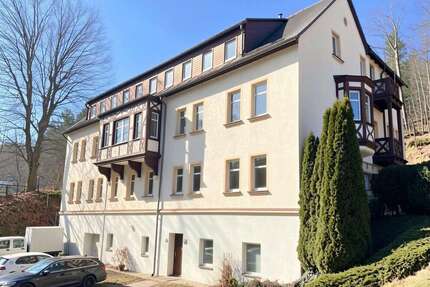 Haus zum Kaufen in Klingenthal 295.000,00 € 442 m²