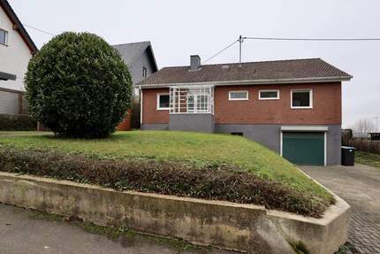 Bungalow-Fertighaus mit Garten, Garagen und Keller - Bad Bertrich Kennfus