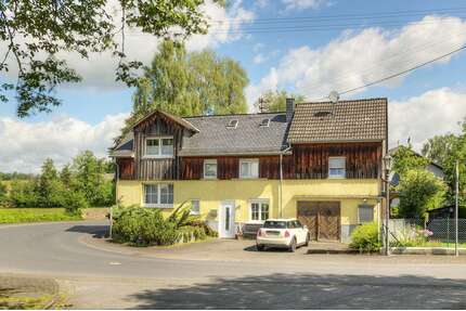 Haus zum Kaufen in Freirachdorf 210.000,00 € 146 m²