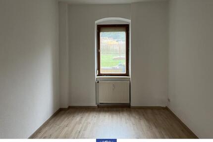 Roßwein! Individuelle Wohnung mit Tageslichtbad!