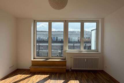 Wohnung zum Mieten in Berlin 939,00 € 72.23 m²