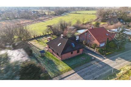 Gepflegter Bungalow mit Ausbaupotential und großem Grundstück in ruhiger Lage in Nordhastedt.
