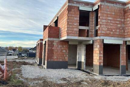 Doppelhaus im neuen Wohnviertel Oppersiek in Steinheim