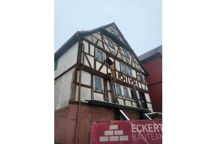 FACHWERKHAUS ZUM VERKAUF - 99.999,00&nbsp;EUR Kaufpreis, ca.&nbsp; 80,00&nbsp;m&sup2; in Bruchsal (PLZ: 76646)