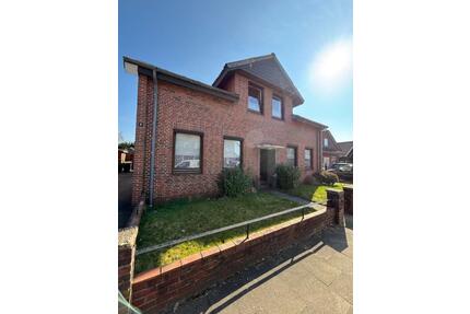 Wohnhaus mit 3 vermieteten Wohneinheiten von Privat zu verkaufen - Rendsburg