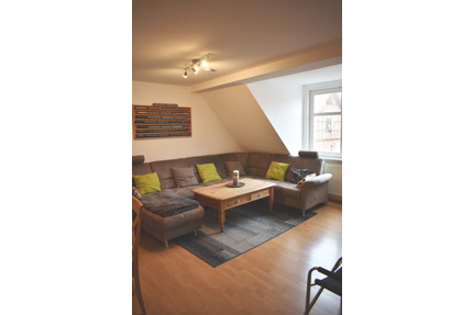 Zentral gelegene, lichtdurchflutete 3-Zimmer-Wohnung in Calden mit schneller Anbindung nach Kassel