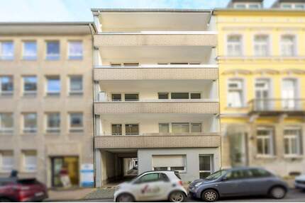 Investieren in Sicherheit: Grundsolides 6-Parteienhaus mit 3 Garagen inmitten des Aachener Zentrums!