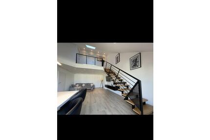 Stilvolle Maisonette-Wohnung - 1.150,00&nbsp;EUR Kaltmiete, ca.&nbsp; 89,00&nbsp;m&sup2; in Velbert (PLZ: 42551)