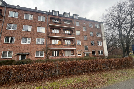 Klassiker trifft Effizienz: Vermietete Wohnung in teils energetisch sanierten Haus in Barmbek-Nord - Hamburg