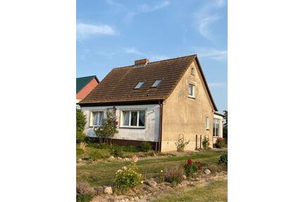 Vermietung Haus - 1.550,00&nbsp;EUR Kaltmiete, ca.&nbsp; 100,00&nbsp;m&sup2; in Steinhagen (PLZ: 18442)