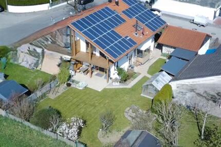DHH (Süden) - am Feldrand - BJ 2001 - 519 qm Grund - Energie 