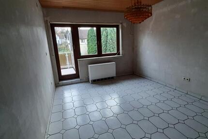 Zentrumsnahe 2 - Zi.- ET-Whg. mit Balkon in Bruchsaal - Bruchsal