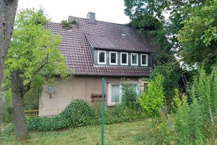 Haus zum Kaufen in Eschershausen 82.000,00 € 130 m²