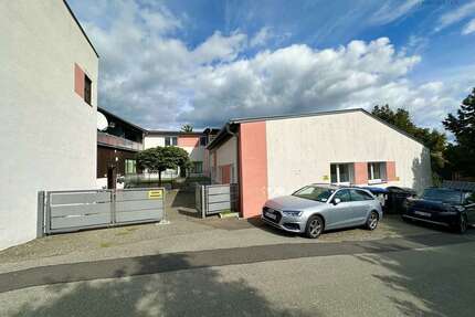 Haus zum Kaufen in Eschenbach in der Oberpfalz 1.430.000,00 € 1020 m²