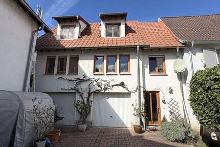 Haus zum Kaufen in Groß-Gerau Wallerstädten 349.000,00 € 96 m² - Groß-Gerau / Wallerstädten