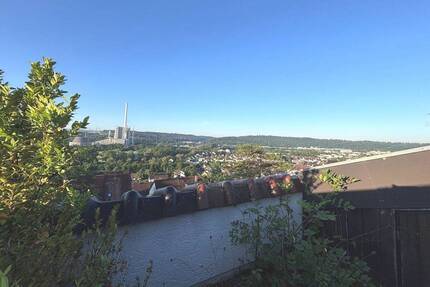 Mit Aussicht + Loggia in sonniger Lage! - Esslingen Zell
