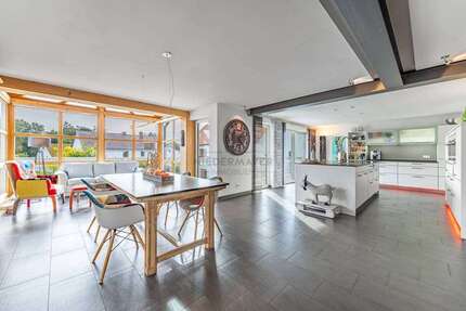 Haus zum Kaufen in Pfaffenhofen an der Ilm 995.000,00 € 317 m²