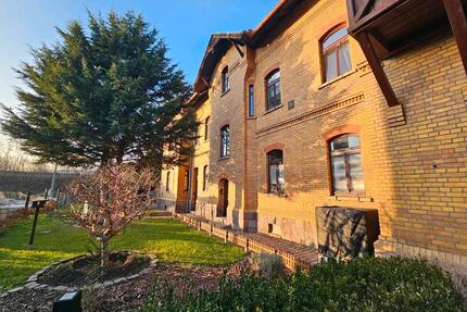 2 Raum Wohnung hell und ruhig - 505,00&nbsp;EUR Kaltmiete, ca.&nbsp; 53,00&nbsp;m&sup2; in Crimmitschau (PLZ: 08451)