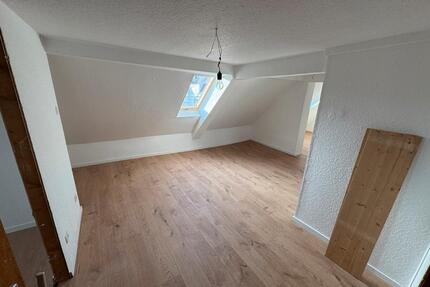 Renovierte 2,5 ZKB – 900€ warm all inkl. - Neuwied Block