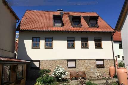 Haus zum Kaufen in Haßfurt 275.000,00 € 140 m²
