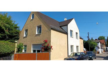 Einfamilienhaus in A.-Kriegshaber mit großen Nebengebäuden - Augsburg Bärenkeller