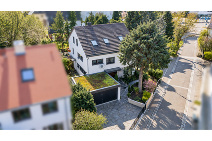 Haus zum Kaufen in Korntal-Münchingen 970.000,00 € 295.8 m²
