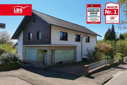 Haus zum Kaufen in Porta Westfalica 220.000,00 € 210 m²