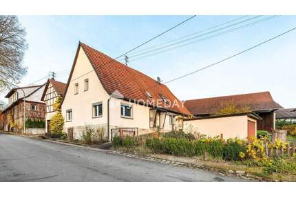 Einfamilienhaus mit Geschichte und Entwicklungspotenzial in ruhiger, naturnaher Lage - Pfarrweisach Römmelsdorf